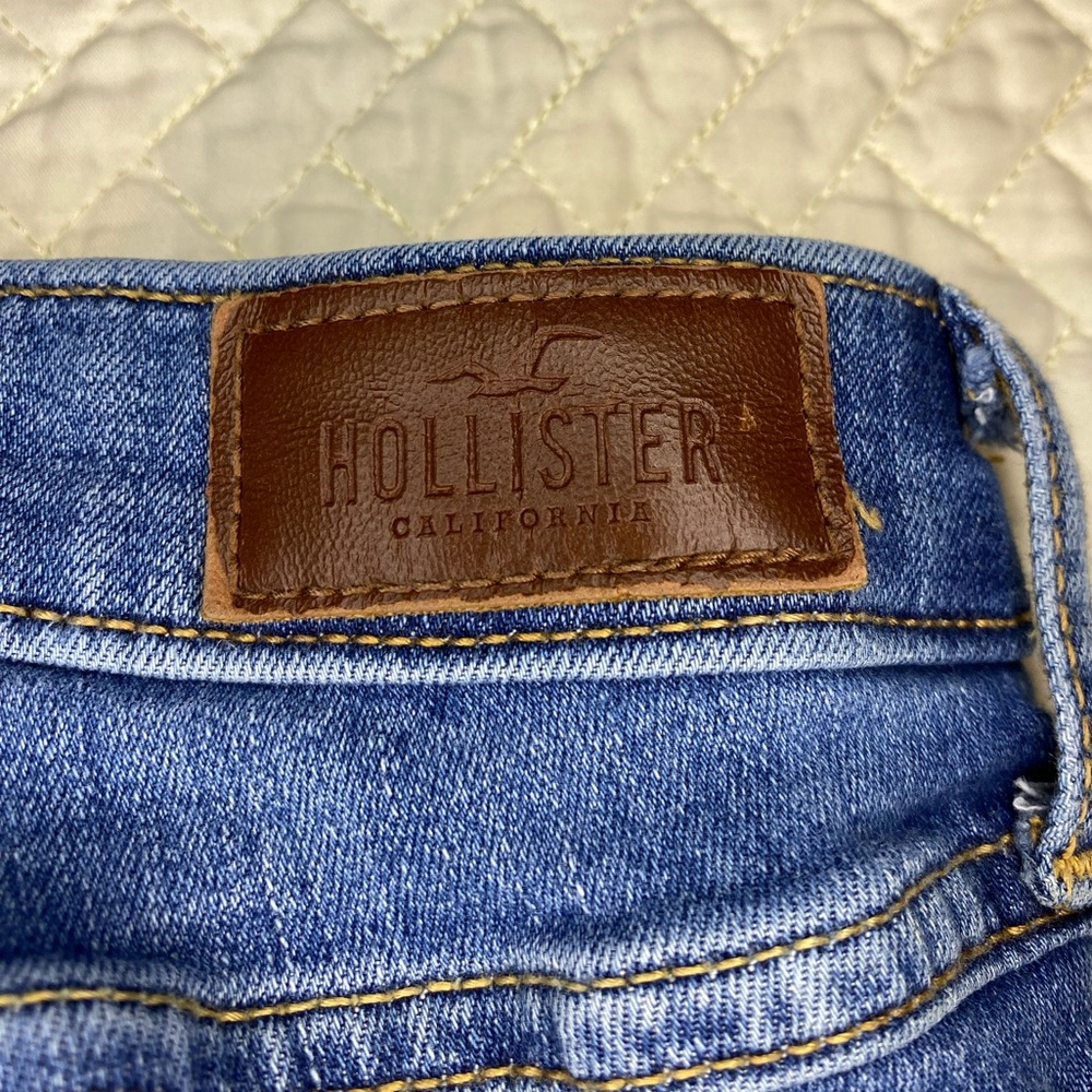 Hollister High Rise Super Skinny - Picture 9 of 9